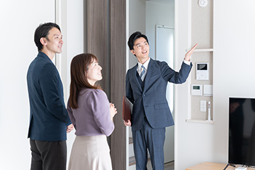 不動産業では…